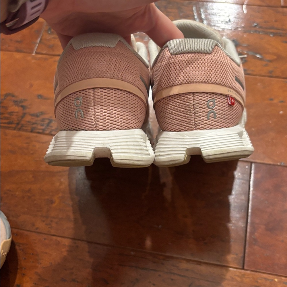 On Cloud 5 Shoes Size 6 Women’s Shell Rose Pink GUC - Picture 5 of 8